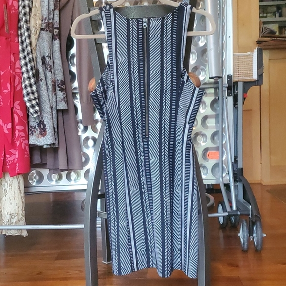 2 Chillies Sleeveless Dress - Picture 2 of 5